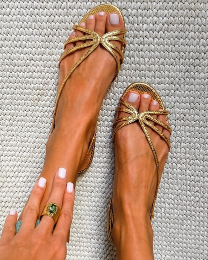Ginebra | Sandalias Doradas Elegancia de Verano