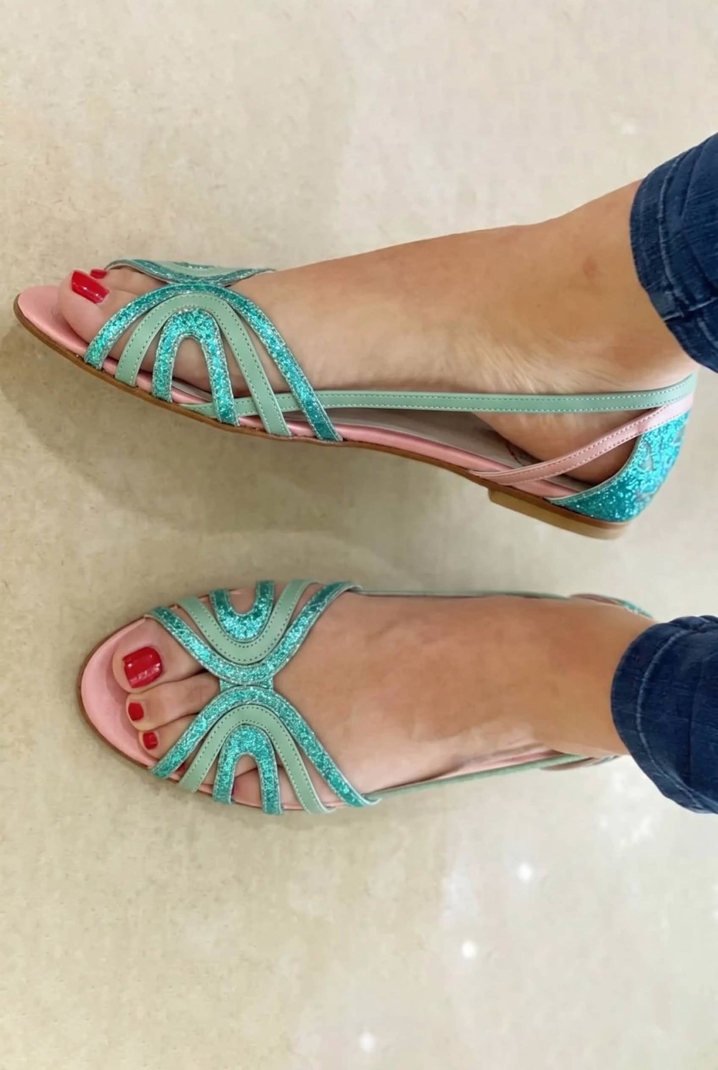 Eleonor | Sandalias Doradas Luz de Verano